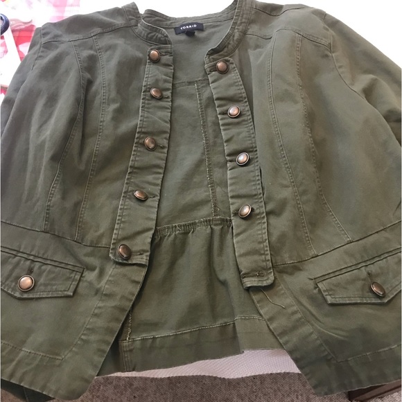 Womens torrid green jacket - Picture 4 of 9